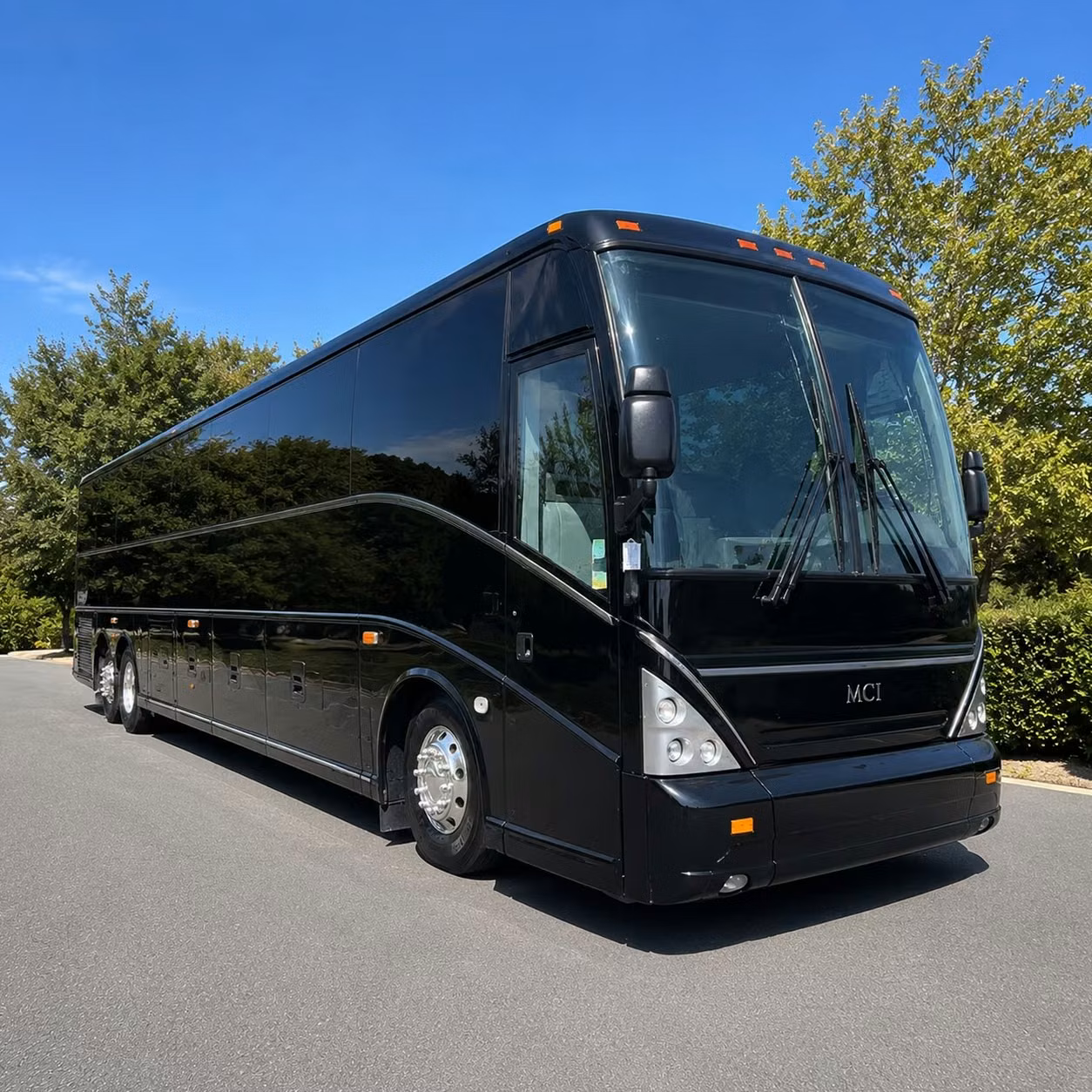 berkeleycharterbus com helps you book construction and crew shuttles across the east bay